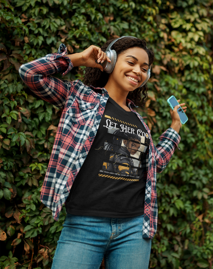 Let Her Cook - Women's V-Neck Tee